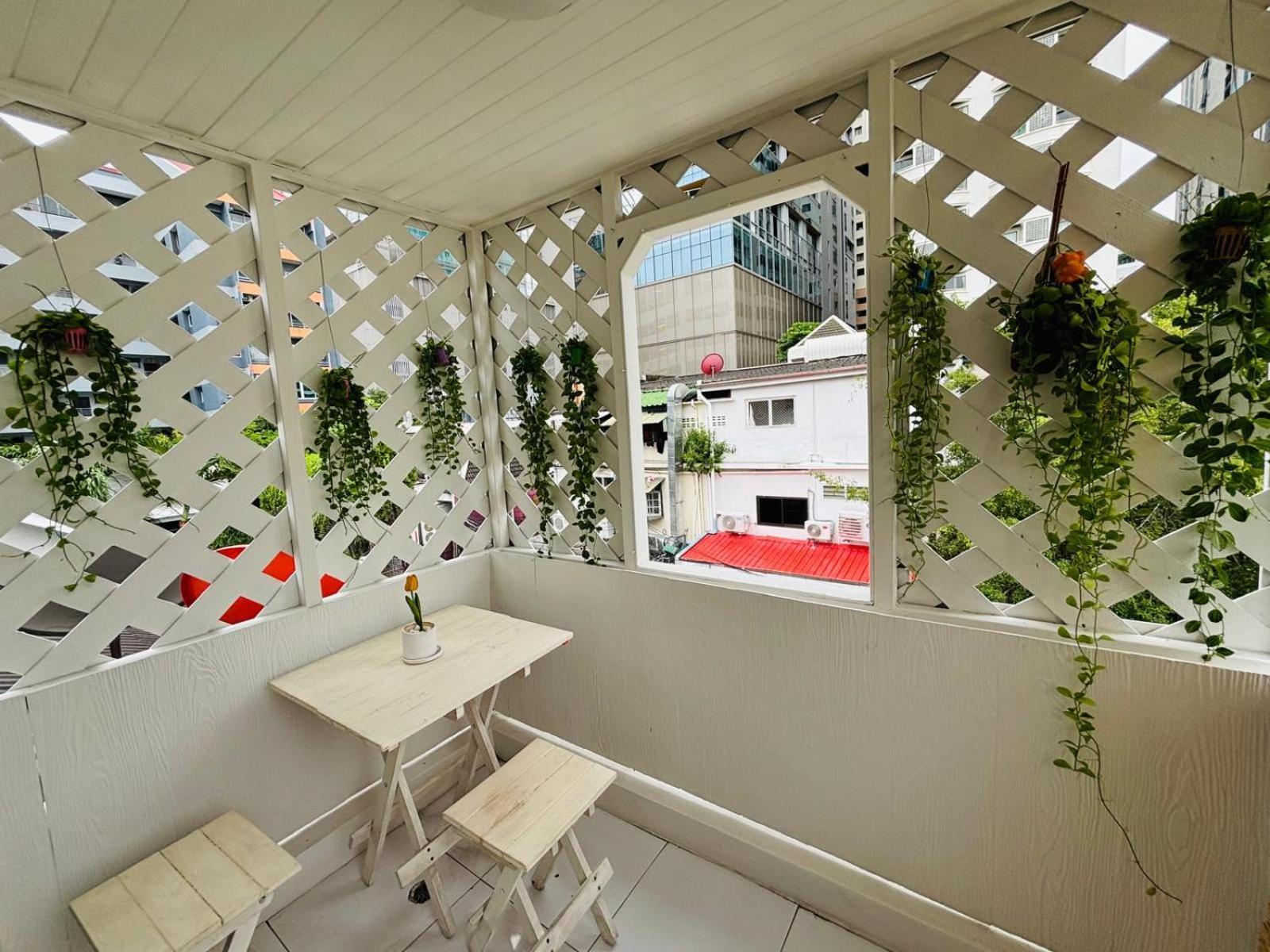 Hotel Reehouse@Soi Cowboy/Asoke Bts Bangkok Esterno foto